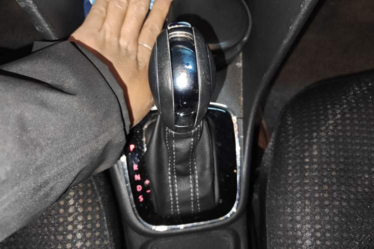 Used Volkswagen Polo 2014 1.6L Cross Polo Automatic