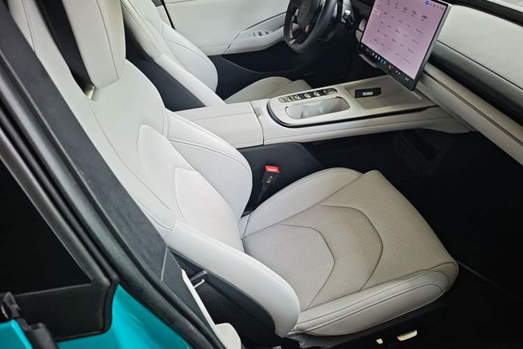 Used  SU7 2024 Four-Wheel Drive Ultra-Long Range Advanced Intelligent Driving Max Edition
