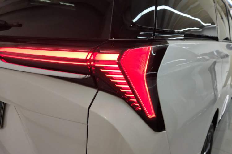 Used Buick GL8 2025 Lu Zun Deluxe Edition
