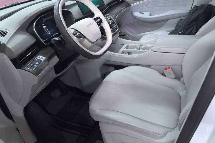 Used Roewe iMAX8 New Energy 2025 1.5T DMH Lu Zun Deluxe Edition
