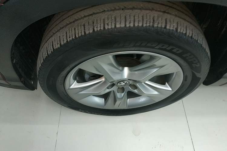 Used Toyota Highlander 2015 2.0T Two-Wheel Drive Luxury Edition 7 Seats
