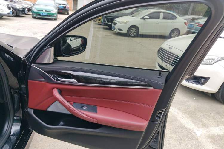 Used BMW 5 Series 2020 530Li Leading Model M Sport Package