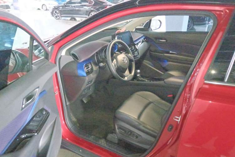 Used Toyota C-HR 2020 2.0L Leading Edition
