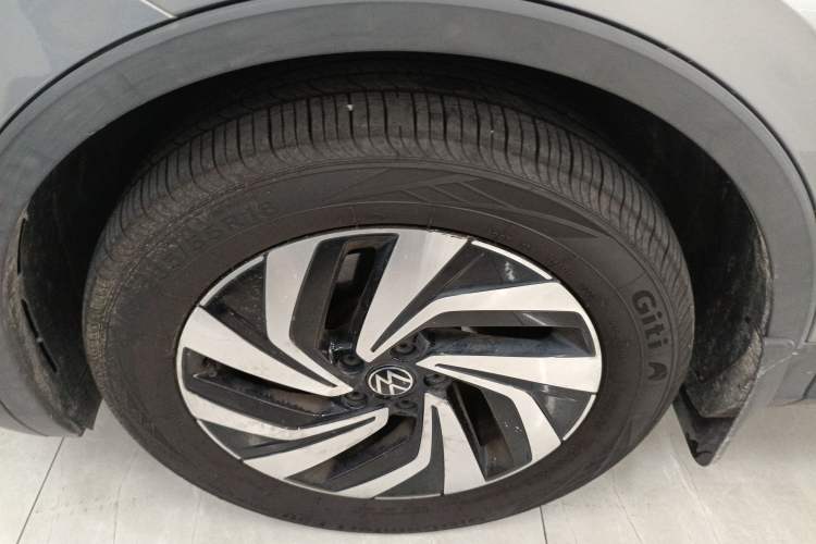 Used Volkswagen Tiguan L 2022 330TSI Automatic Two-Wheel Drive Smart Edition
