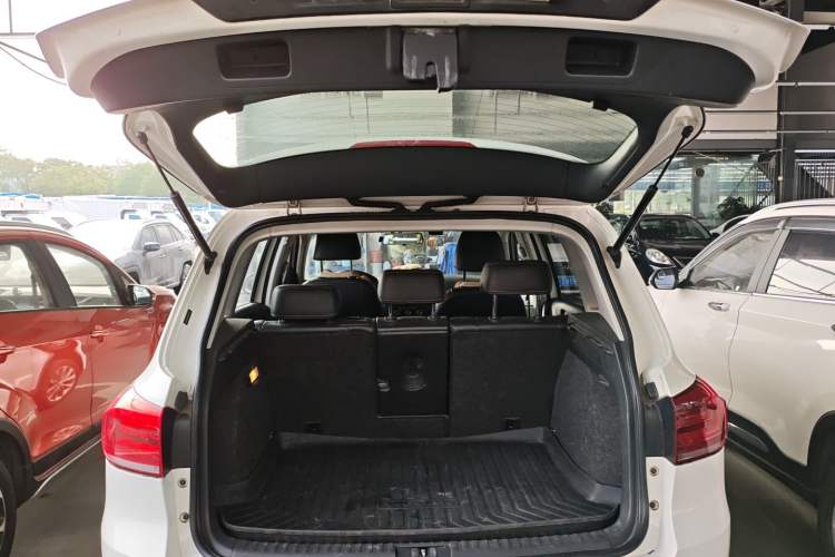 Used Volkswagen Tiguan 2016 280TSI Automatic Two-Wheel-Drive Silk Road Style Edition