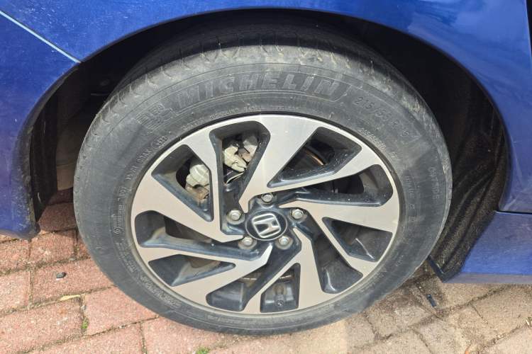 Used Honda Civic 2016 220TURBO CVT Luxury Edition
