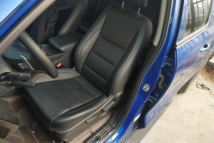 Used Great Wall Poer 2023 2.0T Commercial Version Automatic Diesel 4x4 Elite Long-Box GW4D20M
