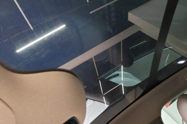 Used  L6 2025 Ultra Model
