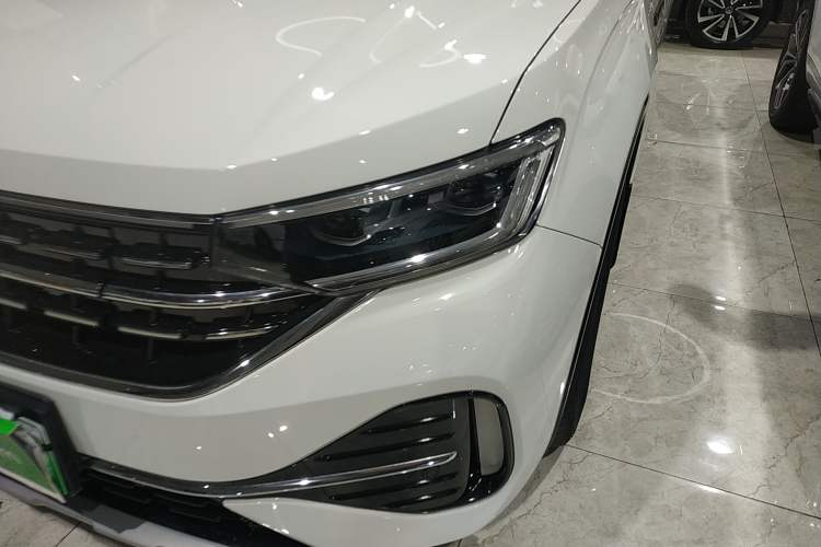 Used Volkswagen Tayron GTE Plug-in Hybrid 2023 280TSI Luxury Plus Advanced Edition
