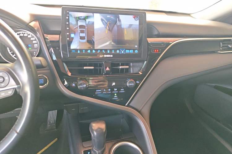 Used Toyota Camry 2021 2.0G Luxury Edition
