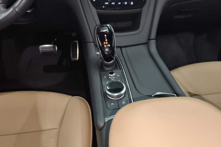 Used Cadillac XT5 2022 2.0T Four-Wheel Drive Platinum Edition
