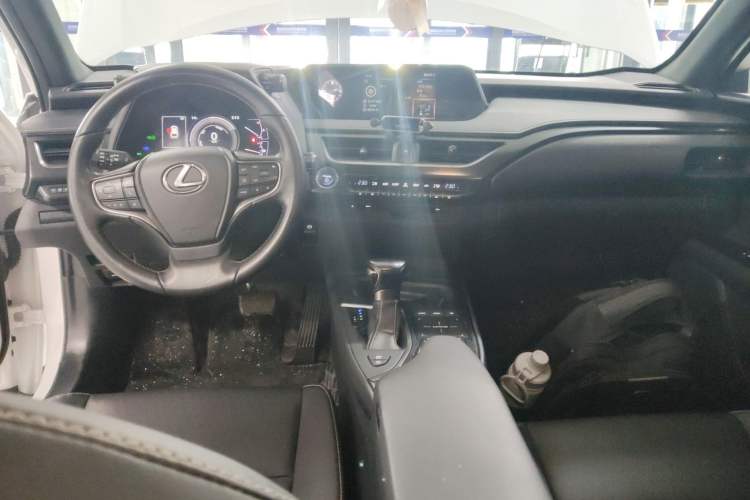 Used Lexus UX 2020 260h Explore & Adventure Edition