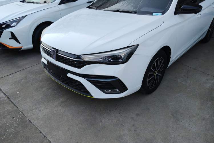 Used Roewe i5 2021 1.5L CVT Diamond Edition
