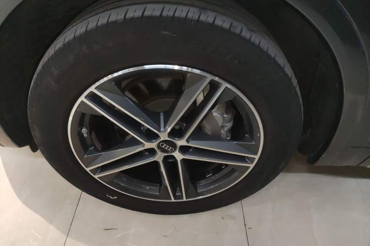 Used Audi Q5L Sportback 2021 40 TFSI Fashion Model