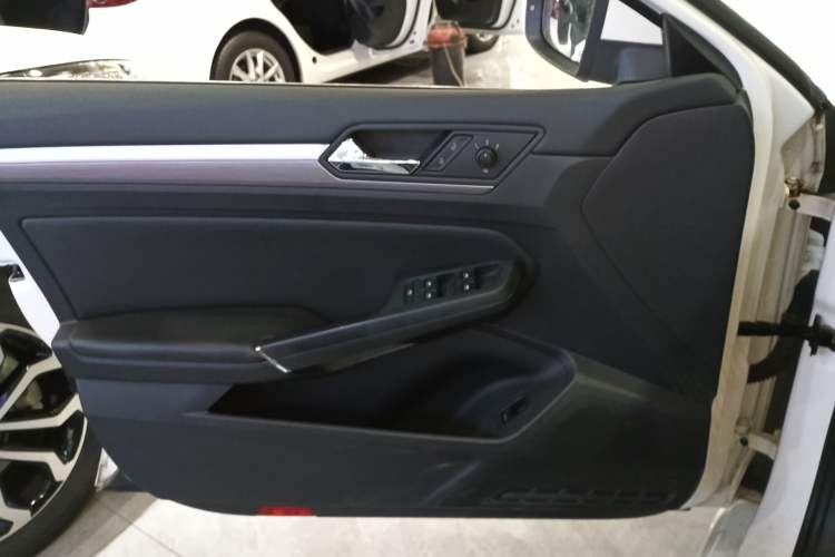 Used Volkswagen Lamando 2019 280TSI DSG Comfort Edition China V Standard
