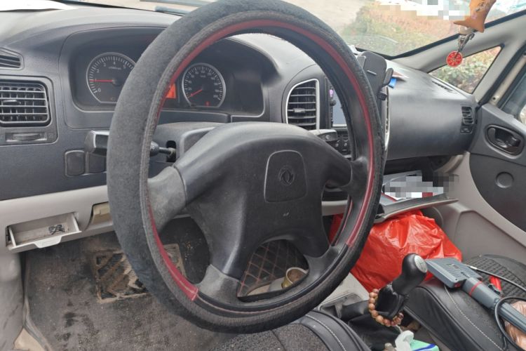 Used FORTHING Lingzhi 2014 V3 1.5L 7-Seater Comfort Model
