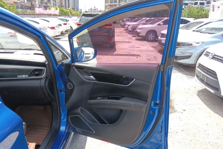 Used BYD Song MAX 2017 1.5T Automatic Smart Connect Elite 7-Seater
