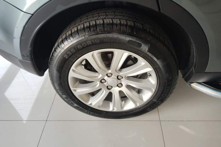 Used Land Rover Discovery Sport 2018 240 PS SE Version
