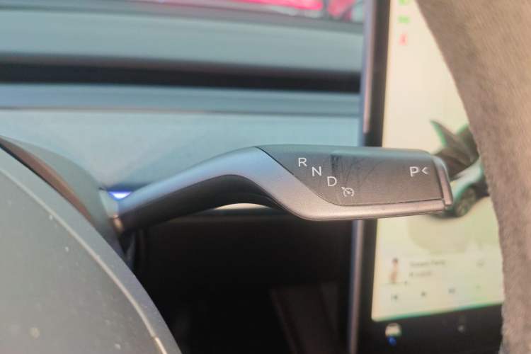 Used Tesla Model Y 2024 Long-Range All-Wheel-Drive Version
