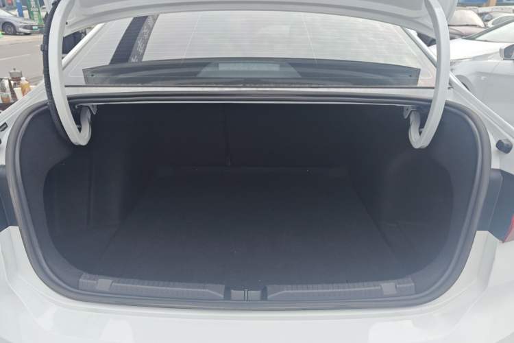 Used Volkswagen Lavida 2023 Revised 1.5L Automatic DeYi Edition