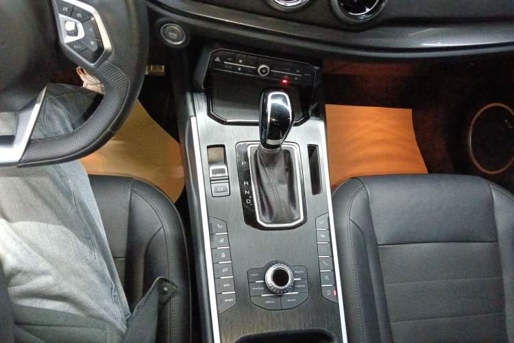 Used Wey VV5 2017 2.0T Flagship Edition
