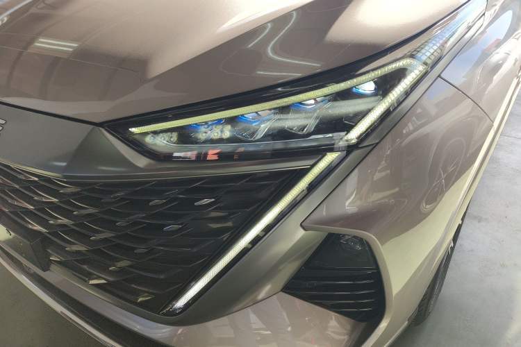 Used Roewe RX9 2023 2.0T Two-Wheel Drive Enjoyment Version
