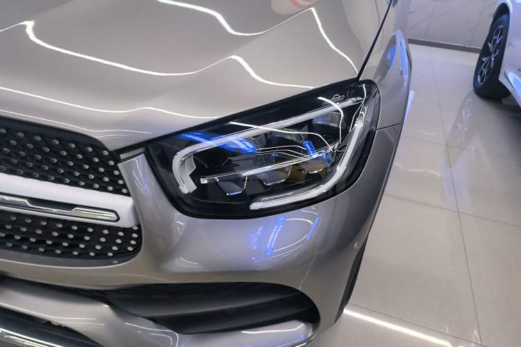 Used Mercedes-Benz GLC 2020 Facelift GLC 260 L 4MATIC Luxury Edition
