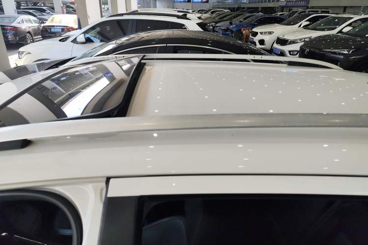 Used Volkswagen Gran Lavida 2015 230TSI DSG Comfort Edition
