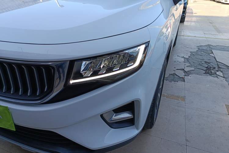 Used Geely Auto Haoyue 2022 1.8TD Automatic Prestige 7-Seater
