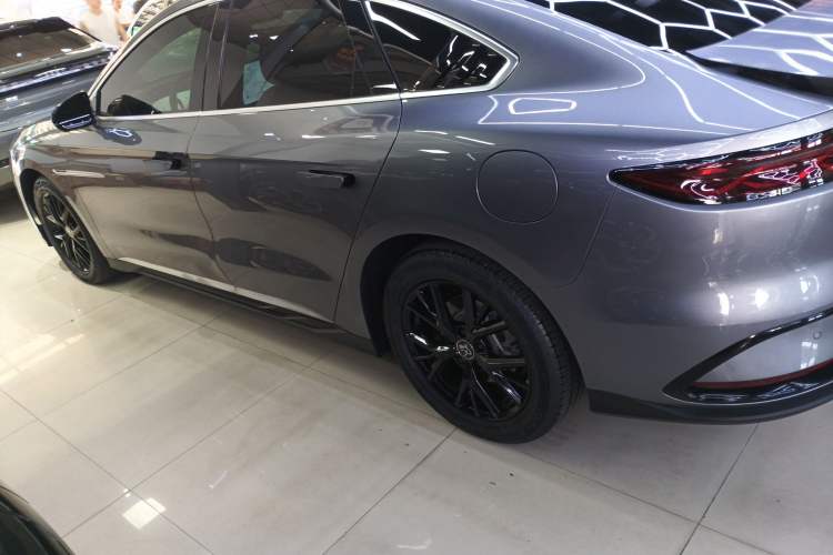 Used BYD Han 2024 DM-i Glory Edition 121KM Prestige Model
