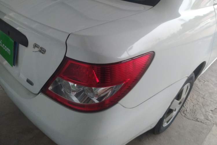 Used BYD F3 2012 Energy-Saving Edition 1.5L Manual Comfort Model

