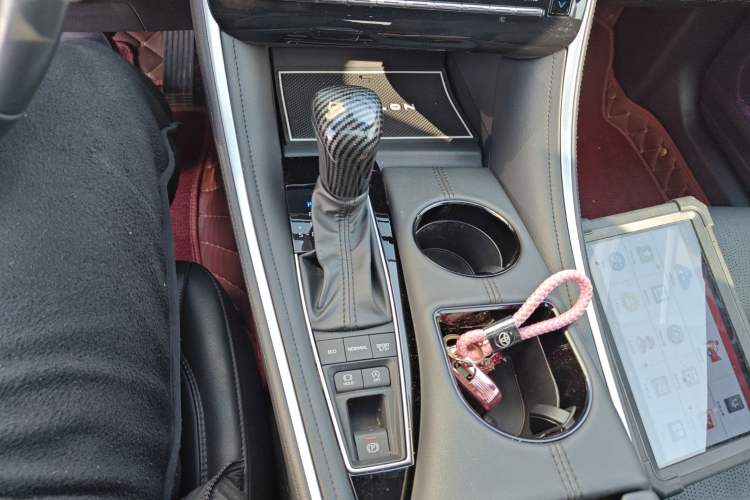 Used Toyota Avalon 2022 2.5L Luxury Edition