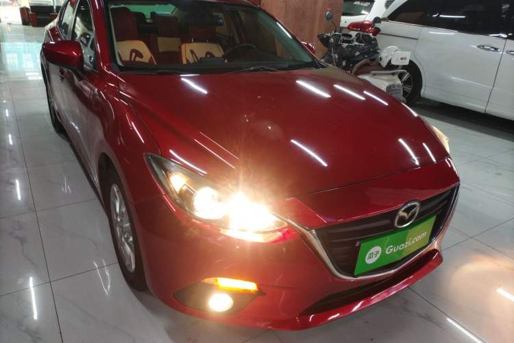 Used Mazda Mazda 3 Axela 2016 Sedan 1.5L Automatic Comfort Model
