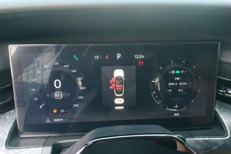 Used Lynk & Co 09 2021 2.0T Halo Six-Seater
