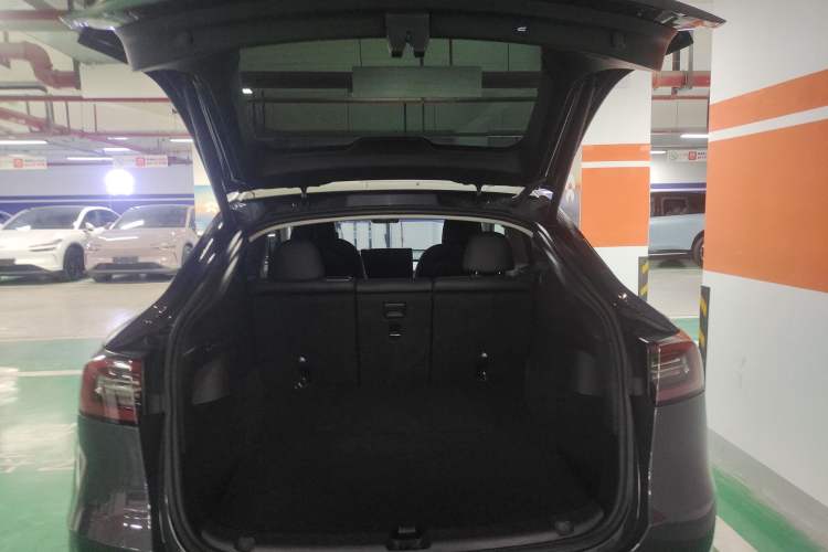 Used Tesla Model Y 2022 Performance High-Performance All-Wheel-Drive Version
