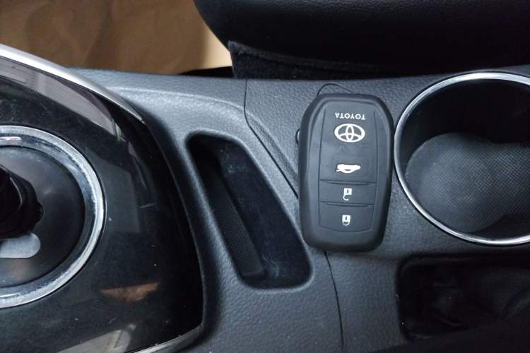 Used Toyota Corolla 2017 Revised Dual-Engine 1.8L E-CVT Leading Edition