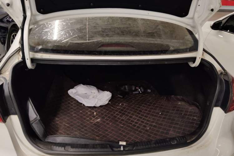 Used Kia K3 2015 1.6L Manual GLS