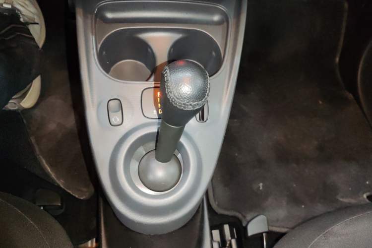 Used  fortwo 2015 1.0L 52 kW hardtop Dynamic version
