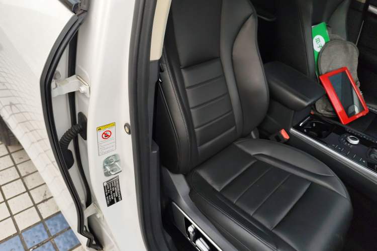 Used Wey VV7 2017 2.0T Ultra-Luxury Version
