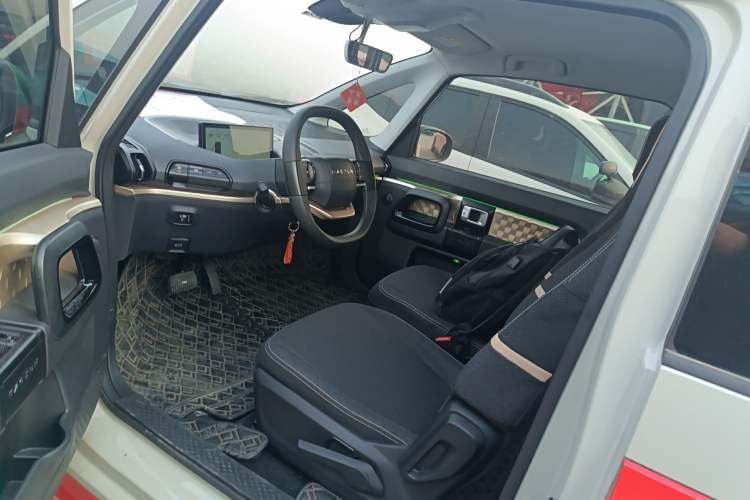 Used Baojun KiWi EV 2021 Designer Ternary Lithium
