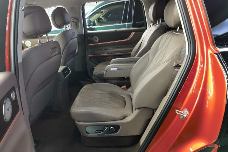 Used Hima AITO M9 2024 All-Electric Max Version 100 kWh 6-Seater
