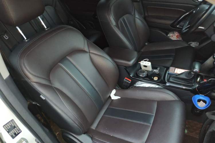 Used GAC Trumpchi GS4 2018 235T Automatic Two-Wheel Drive Luxury Smart Connectivity Millionth Anniversary Edition
