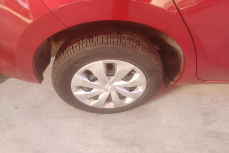 Used Toyota YARiS L 2014 1.3E Manual Charm Edition
