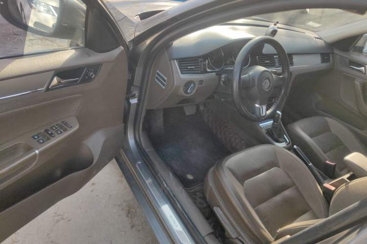 Used Volkswagen Bora 2014 1.6L Automatic Comfort Model
