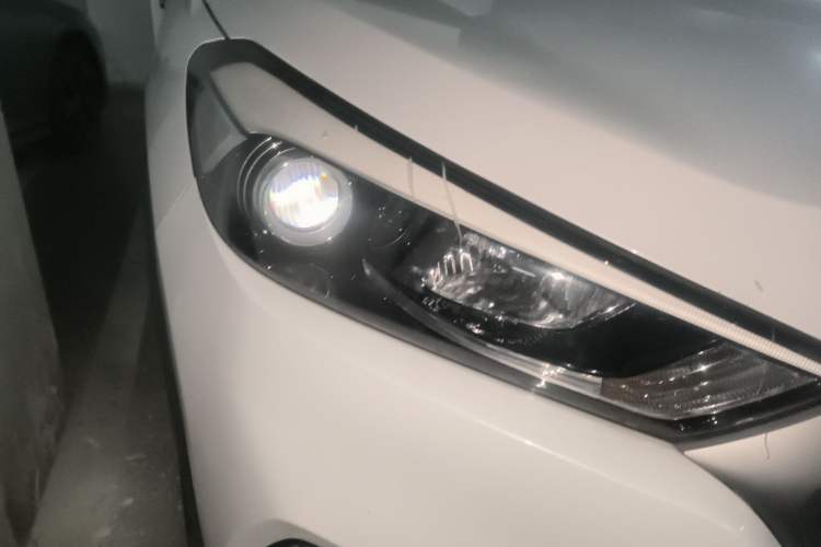 Used Hyundai Tucson 2018 1.6T Dual-Clutch Two-Wheel Drive 15th Anniversary Special Edition