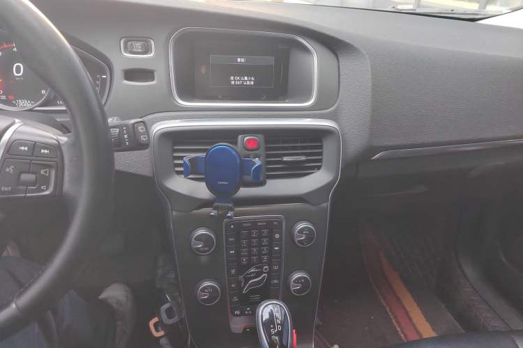 Used Volvo V40 2015 1.6T Zhiya Edition