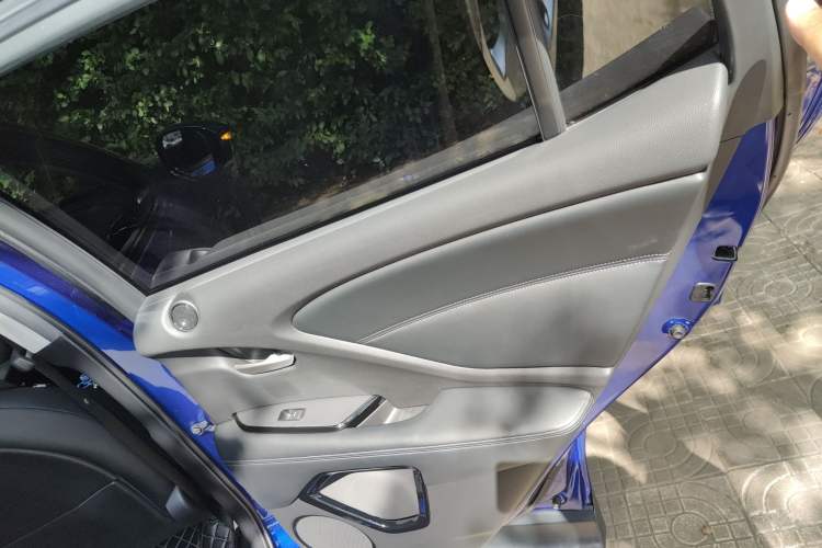 Used Acura CDX 2019 1.5T Two-Wheel Drive Deluxe Edition