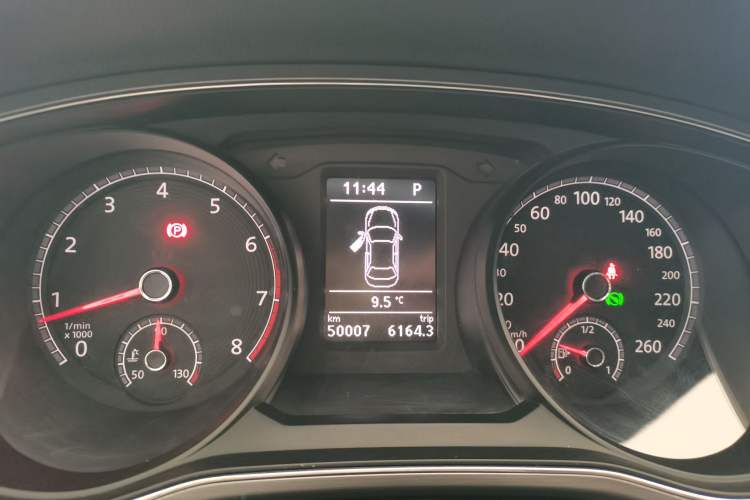 Used Volkswagen Passat 2017 330TSI DSG Luxury Edition
