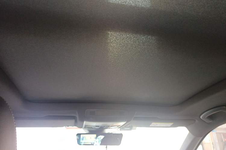 Used Volkswagen T-ROC 2023 300TSI DSG Two-Wheel-Drive Chen Guang Edition
