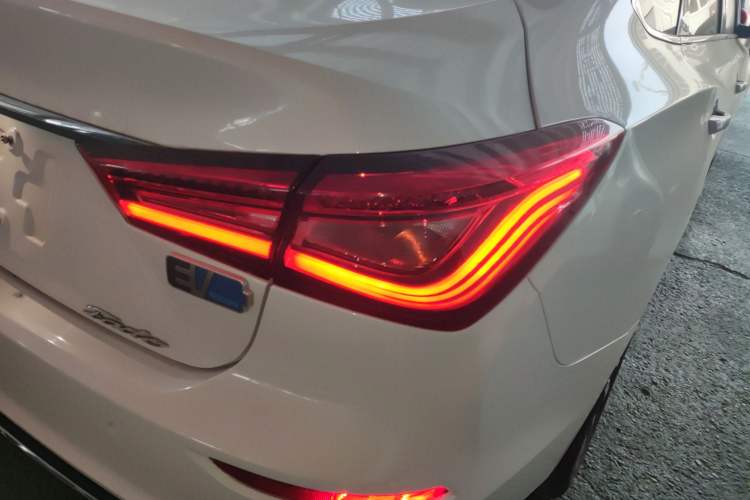 Used Changan Eado New Energy 2019 EV460 Shared Version
